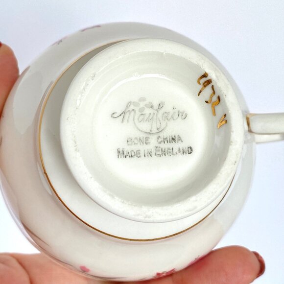 Mayfair England Pink Flower Footed Teacup Saucer Bone China No1932 Gold Trim - Picture 9 of 16